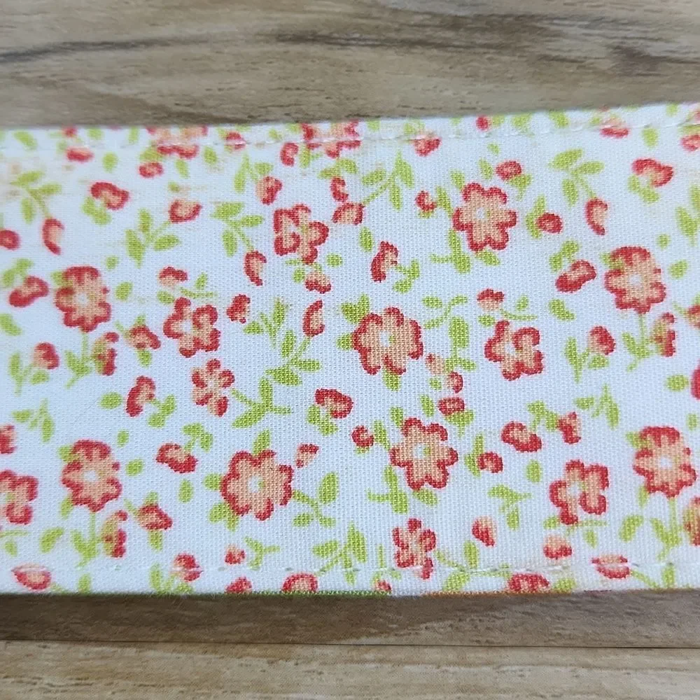 🔺️Old Navy Reversible Fabric & Wood Belt Medium